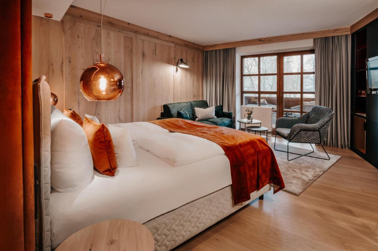 Der Eisvogel - Wellness- & Genusshotel Бад-Геггинг Экстерьер фото